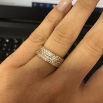 Detalhes do produto Anel aparador frente reta 4 fileiras de zirconias