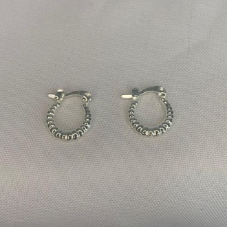 Detalhes do produto Brinco Argola Pequena com Bolinhas Click