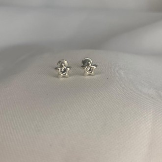 Detalhes do produto Brinco Estrela com Ponto de Luz