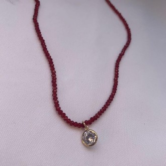Detalhes do produto Colar Bolinhas Vermelho com Pingente de Ponto de Luz