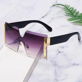 Detalhes do produto Oculos Lente Roxo Sem Armação Com Detalhes Laterais