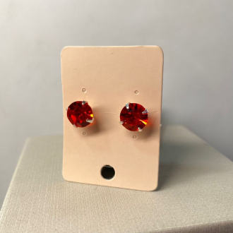 Detalhes do produto Brinco ponto de luz redondo 4 garras vermelho