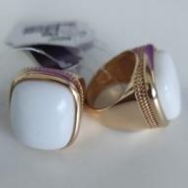 Anel Pedra Natural Branca Quadrada