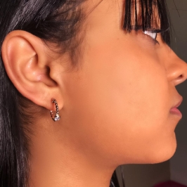 Brinco argola bolinhas estrela