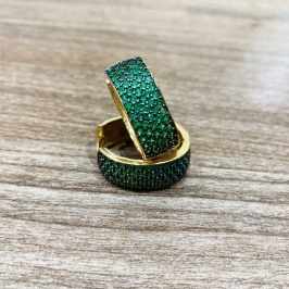 Argola click cravejada verde 5 linhas