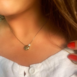 colar medalha fé e ponto de luz