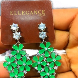 Brinco quatro florzinha longo