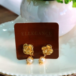 brinco rosa com pingente perola