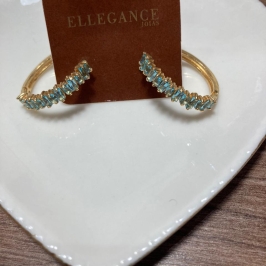 Argola M pedras azul agua