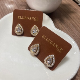 Brinco gota cravejado