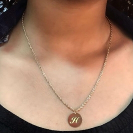 colar baiano letra h