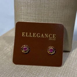 Brinco Flor Vazada com Ponto De Luz Rosa Escuro