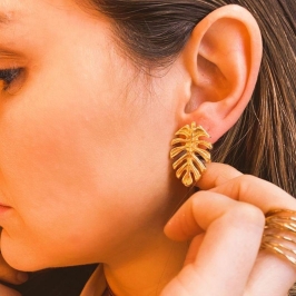 Brinco promocional folha dourada