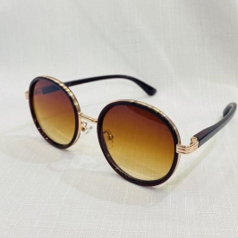 Óculos Redondo Preto e Vermelho Vintage detalhes rose