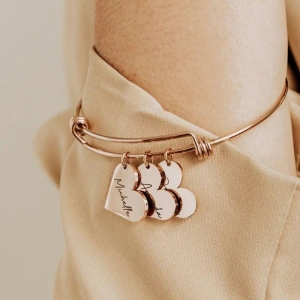 Pulseira Bracelete Com Três Corações Para Personalizar