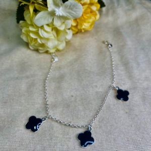 Pulseira prata 925 3 trevos pretos