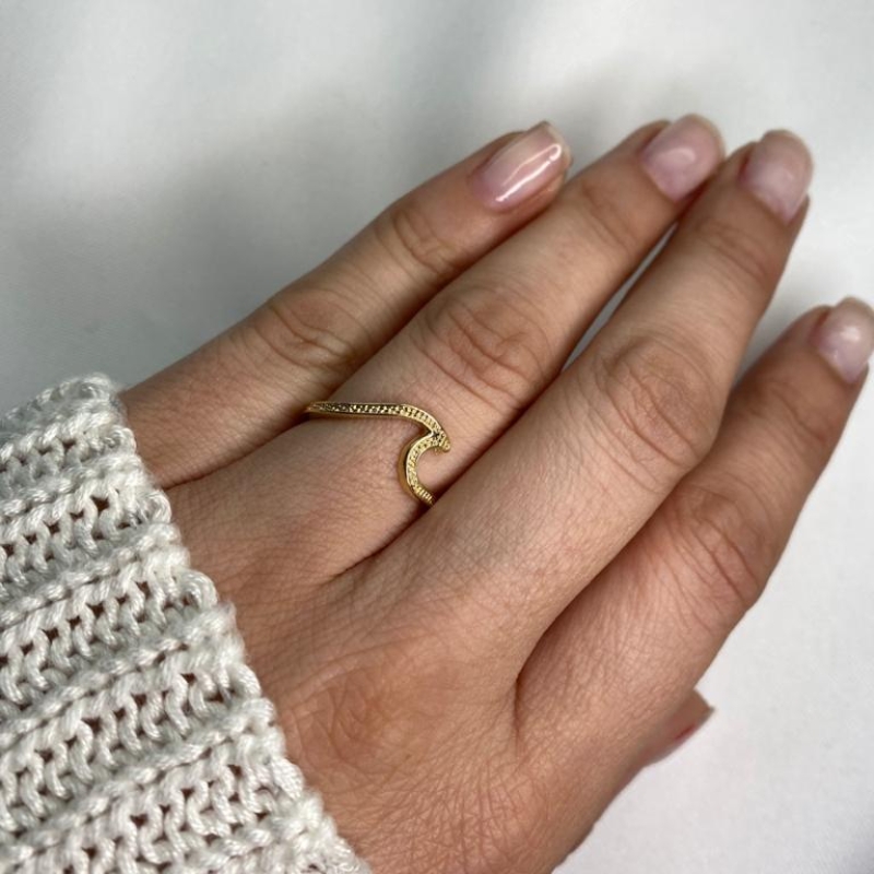 Anel Onda Com Pontinhos