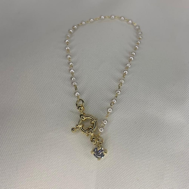 Pulseira Perolas Fecho Boia com Pingente de Ponto de Luz