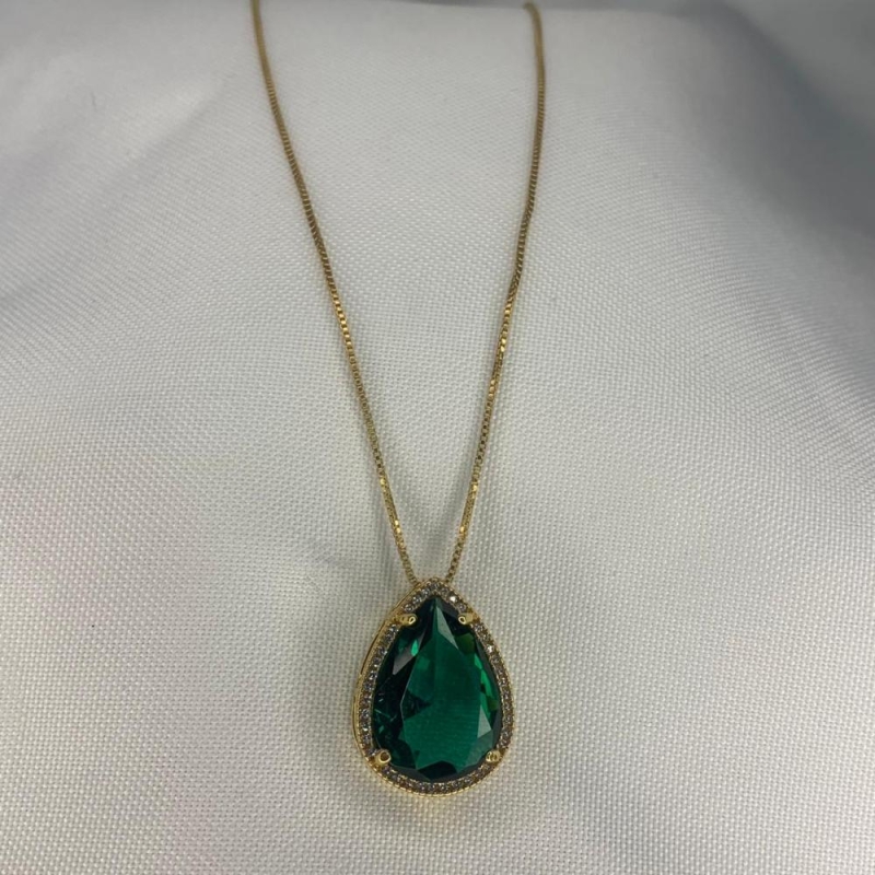 Colar Pedra de Zircônia Cravejada Verde