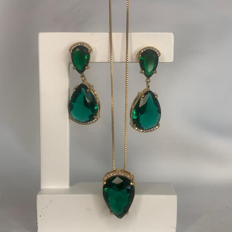 Conjunto Colar e Brinco 2 Pedras de Zircônia Verde