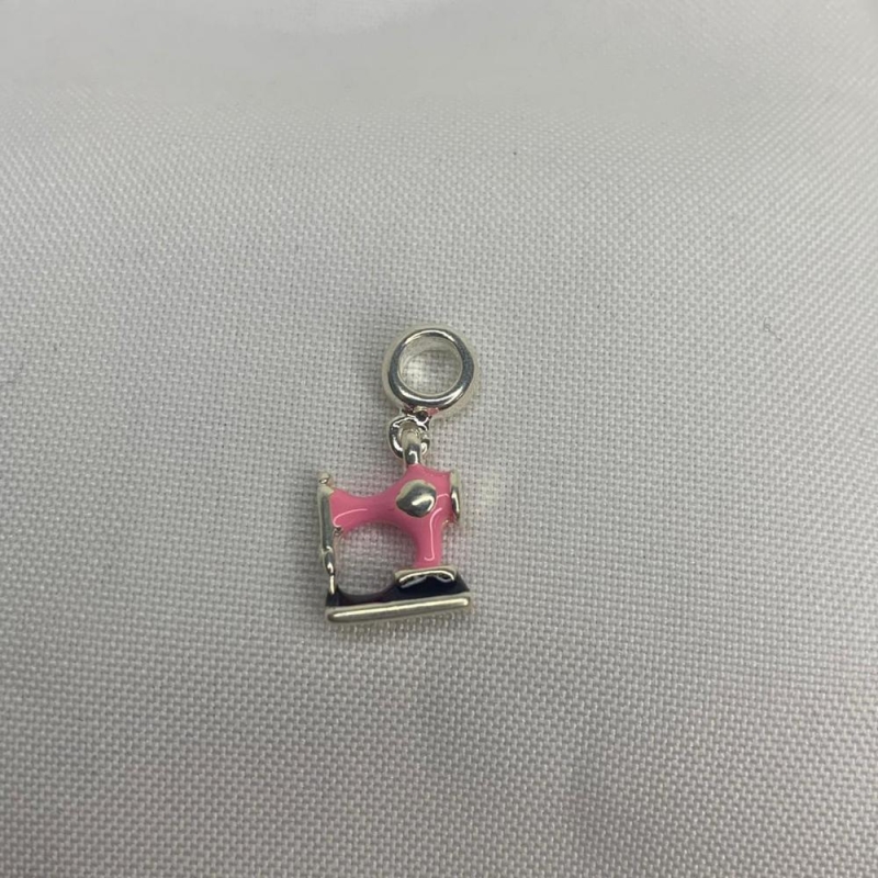 Pingente Maquina de Costura Rosa