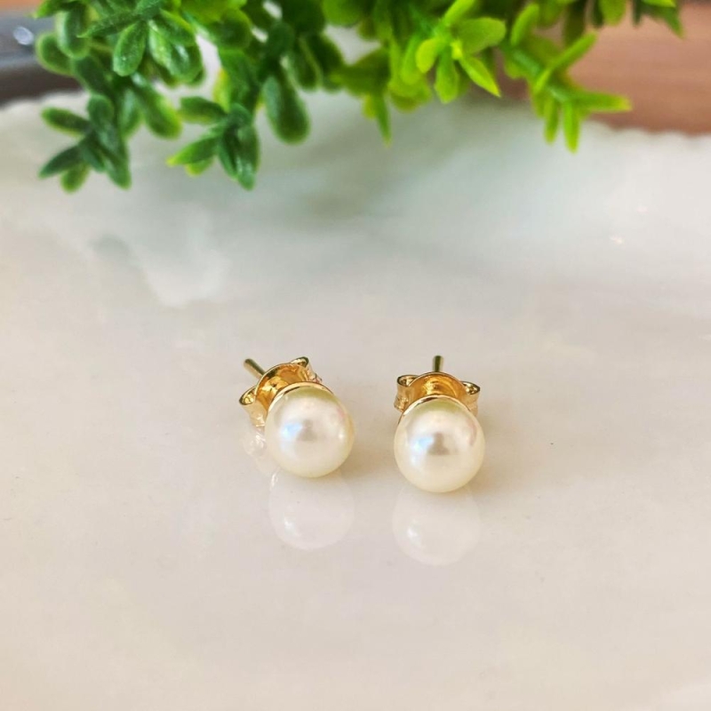 Brinco perola media fixa