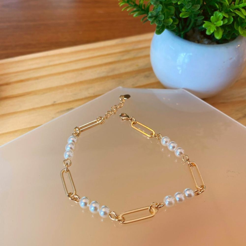Pulseira 3 perolas e elo metal