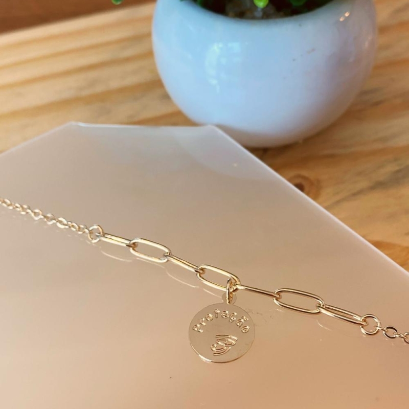 Pulseira proteção medalha com cartier e portugues
