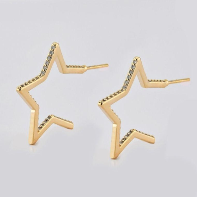 Argola estrela cravejada