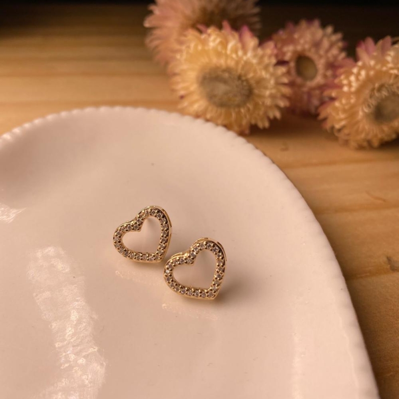 Brinco de Coração Cravejado