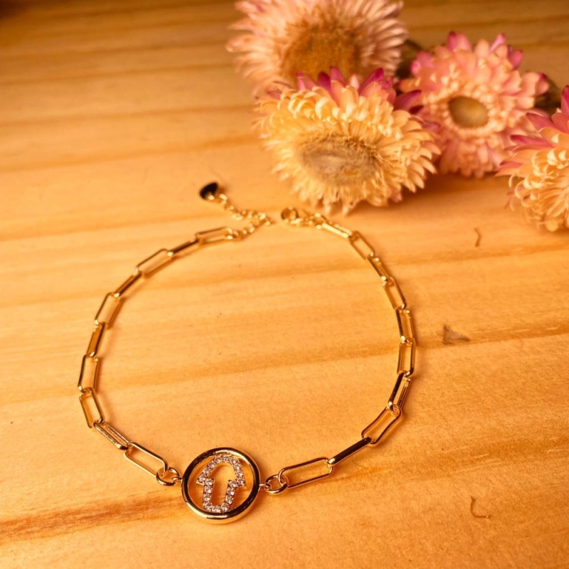 Pulseira cartier com mao de fatima