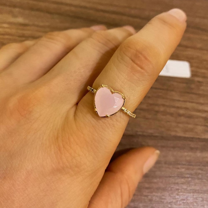 Anel 1 fileira cravejada coração cristal rosa