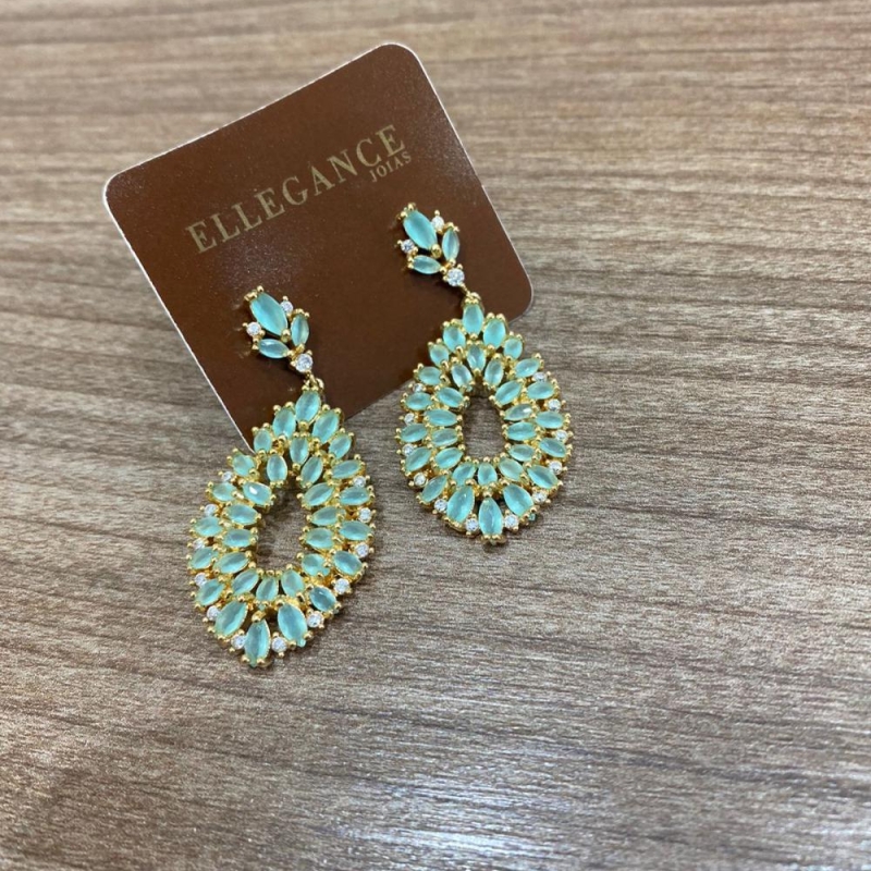 Brinco Cristal oval verde fraco