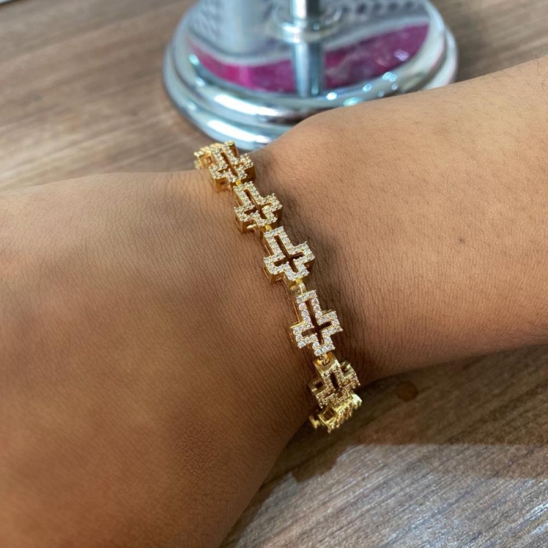 Pulseira cruz cravejada
