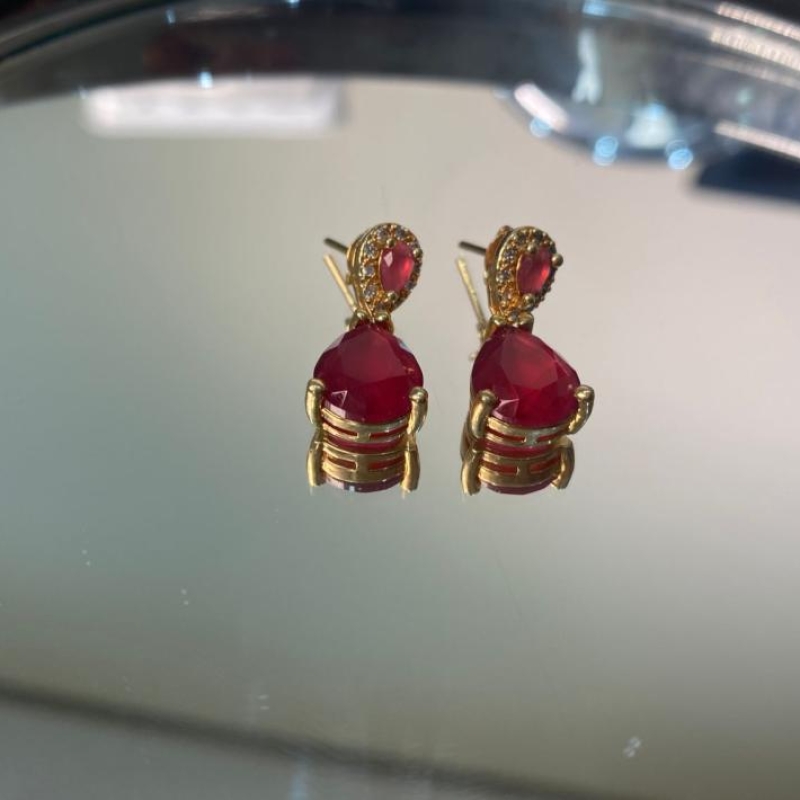 Brinco pedra cristal com garras