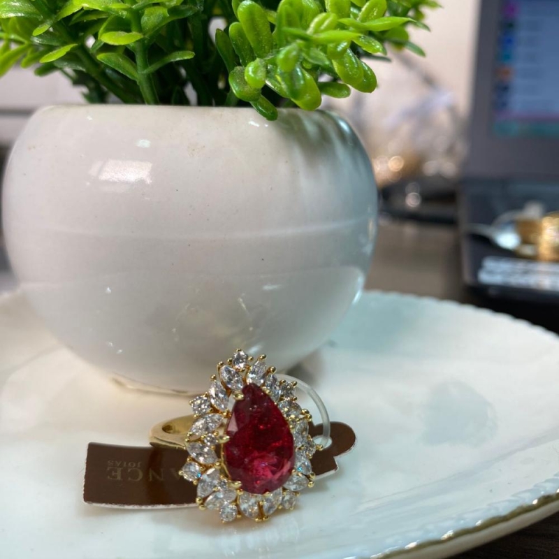 Anel cristal oval rosa