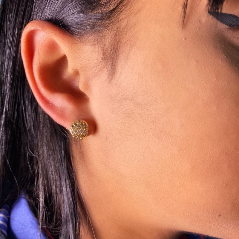 Brinco click cravejado