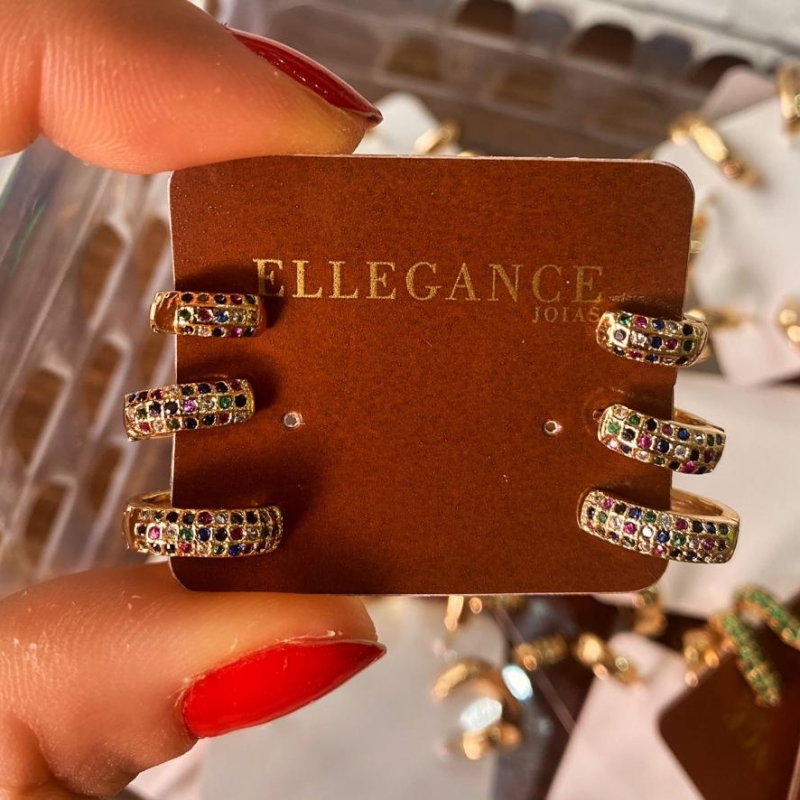 Brinco trio click cravejado