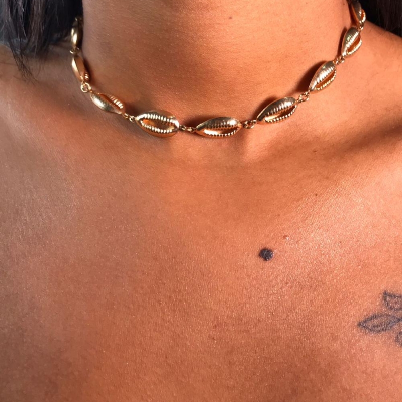 Choker buzios