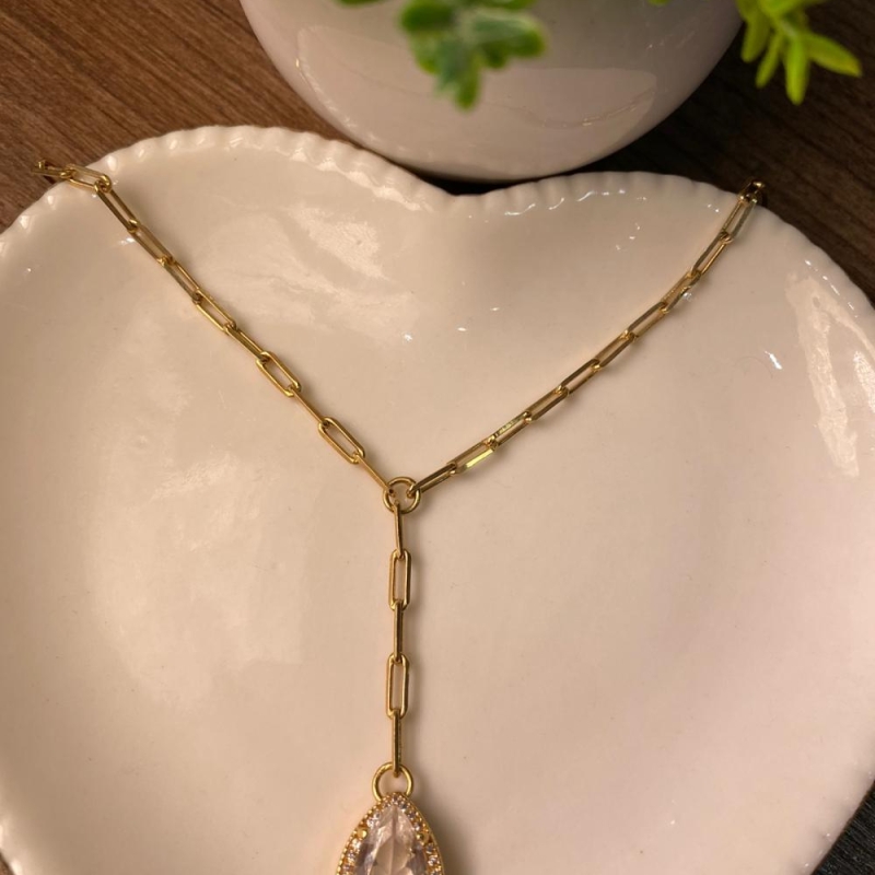 Colar cartier cristal oval