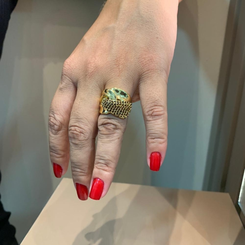 anel traçado cravejado