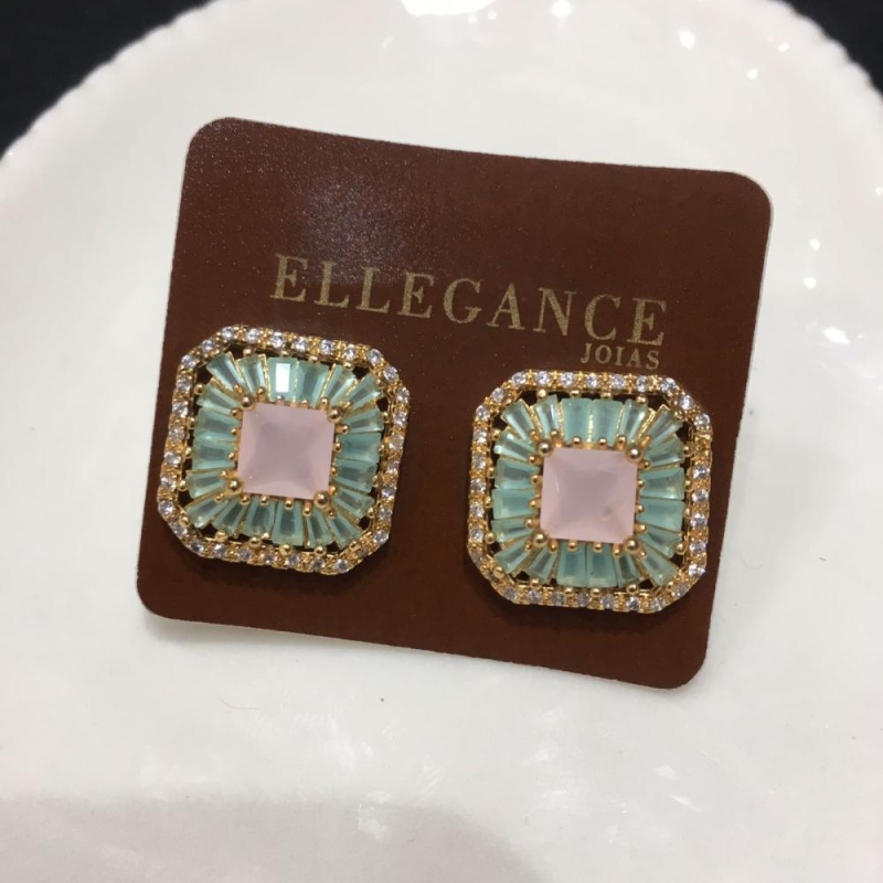 brinco quadrado verde e rosa claro