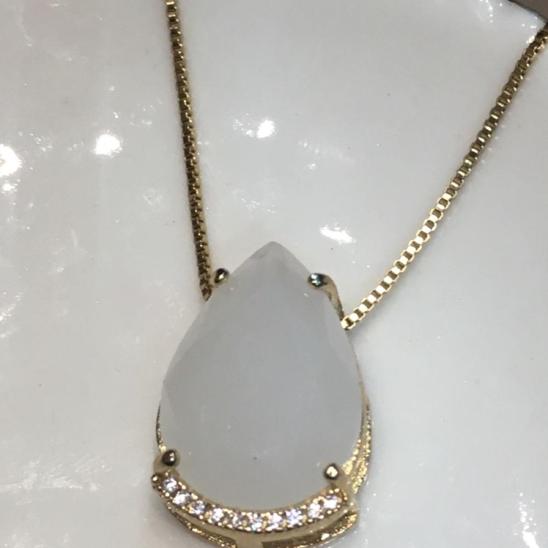 colar cristal branco