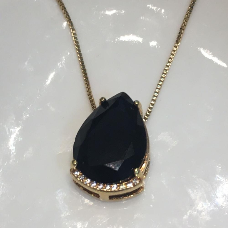 colar cristal preto