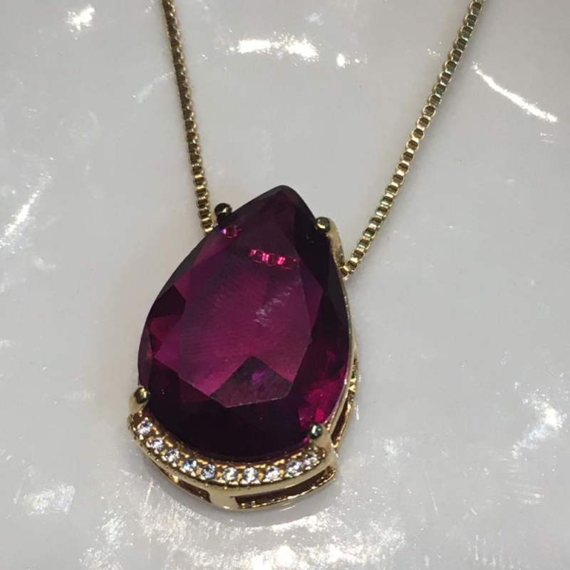 colar cristal rosa escuro