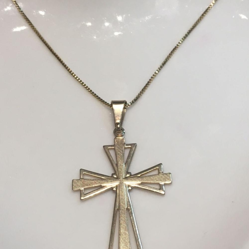 colar cruz dourado