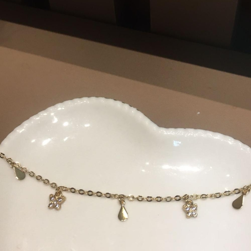 colar pequenas borboletas com cristal e gotas