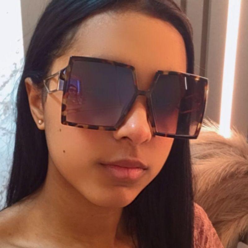 Oculos oncinha quadrado alças vazada