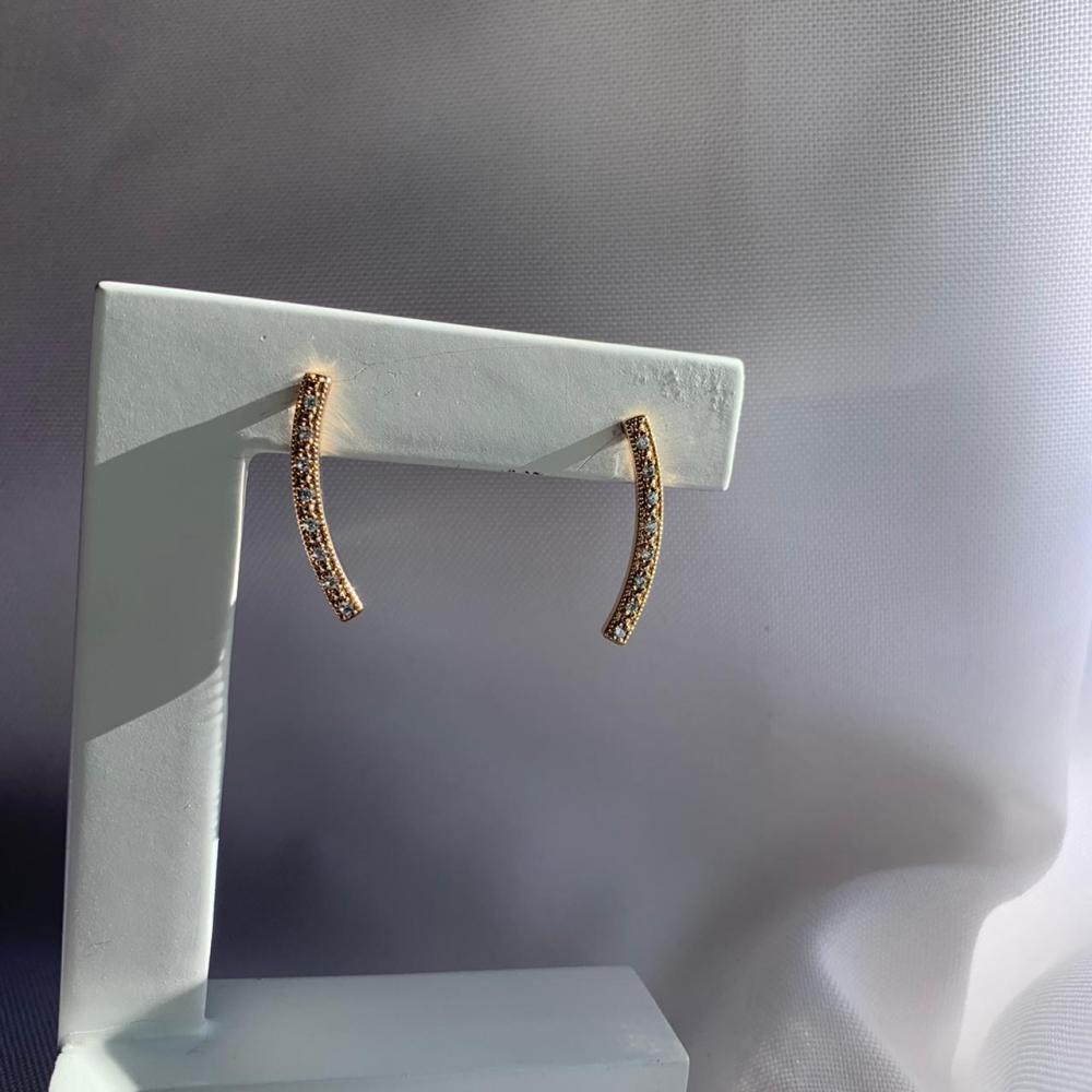 Brinco 1 Fileira Cravejada Ear Cuff Tarraxa Ear Cuff