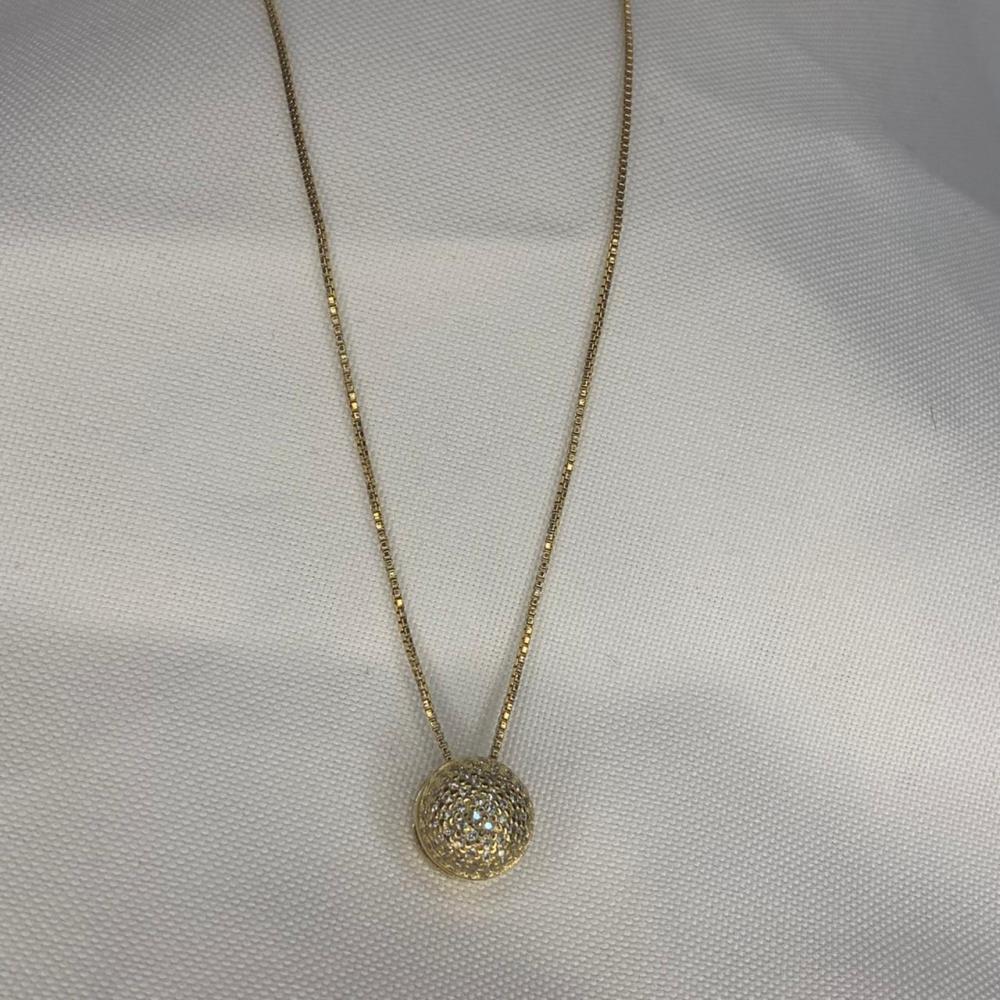 Colar com Pingente Bola Cravejada